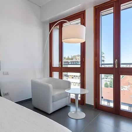 Panoramic Apartment-hosted By Sweetstay 公寓 米兰